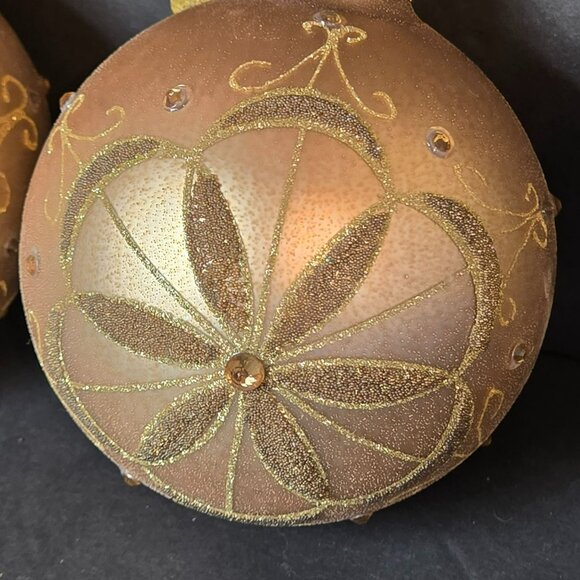 Frontgate Gold Glass Ornaments Set Of 2 Glitter Flower Burst Design Luxury 4" - Picture 2 of 8